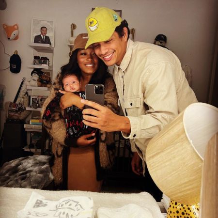 Keke Palmer took a picture with her baby and her partner, Darius Daulton.